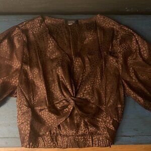 Micas Bronze Crop Top